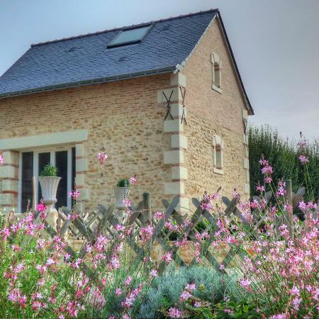 Le Moulin De Follet Bed & Breakfast Fougere  Екстериор снимка