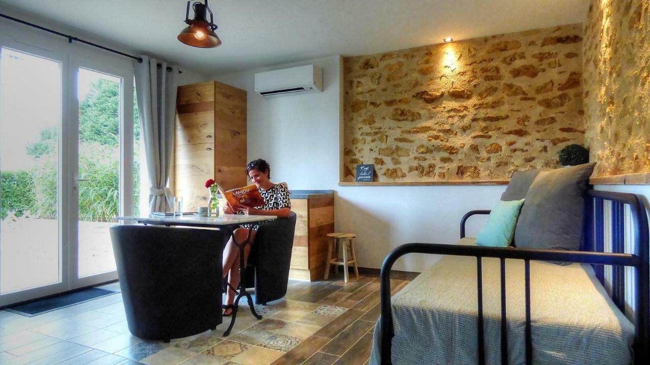 Le Moulin De Follet Bed & Breakfast Fougere  Екстериор снимка